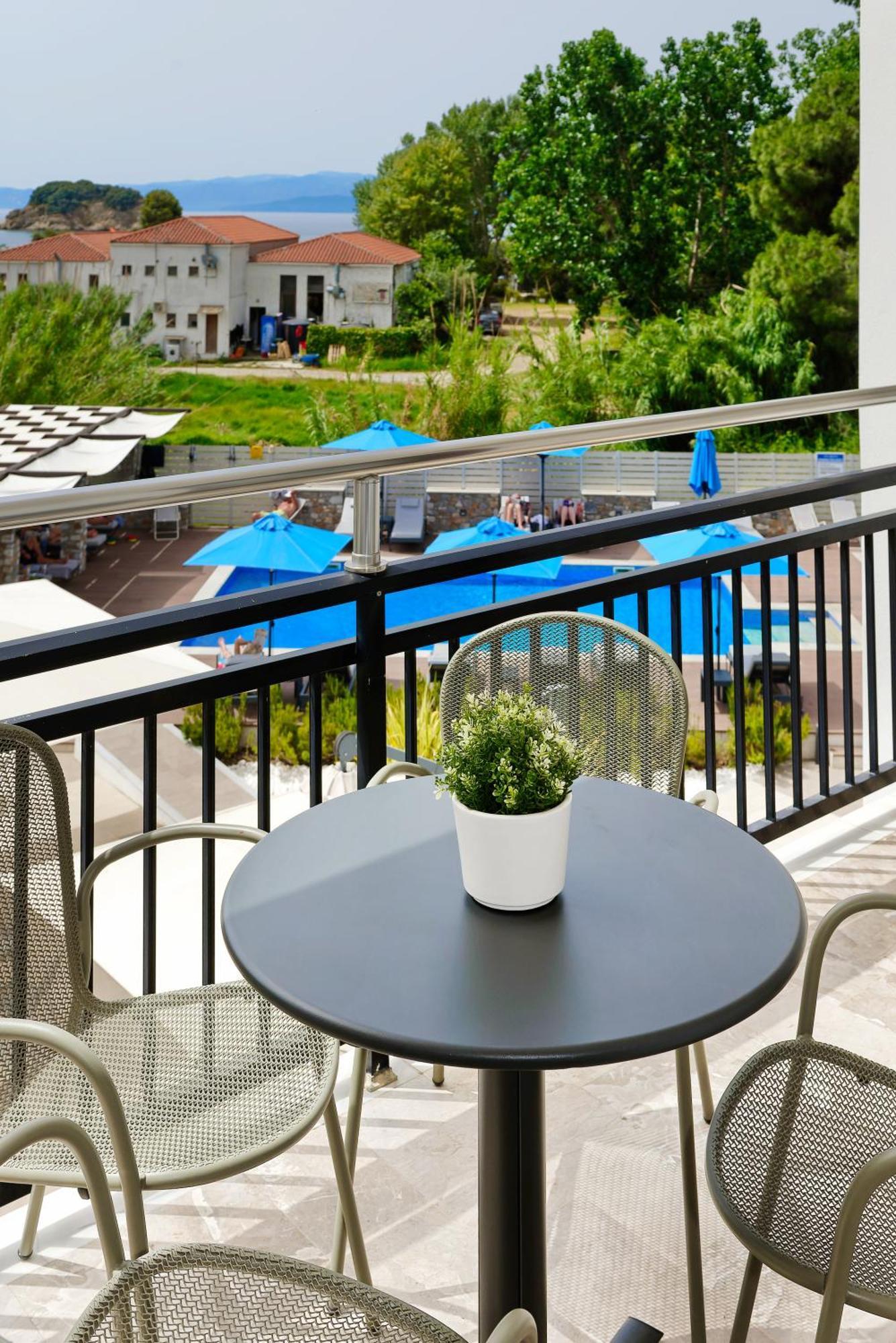 Hotel Korali Troulos Extérieur photo